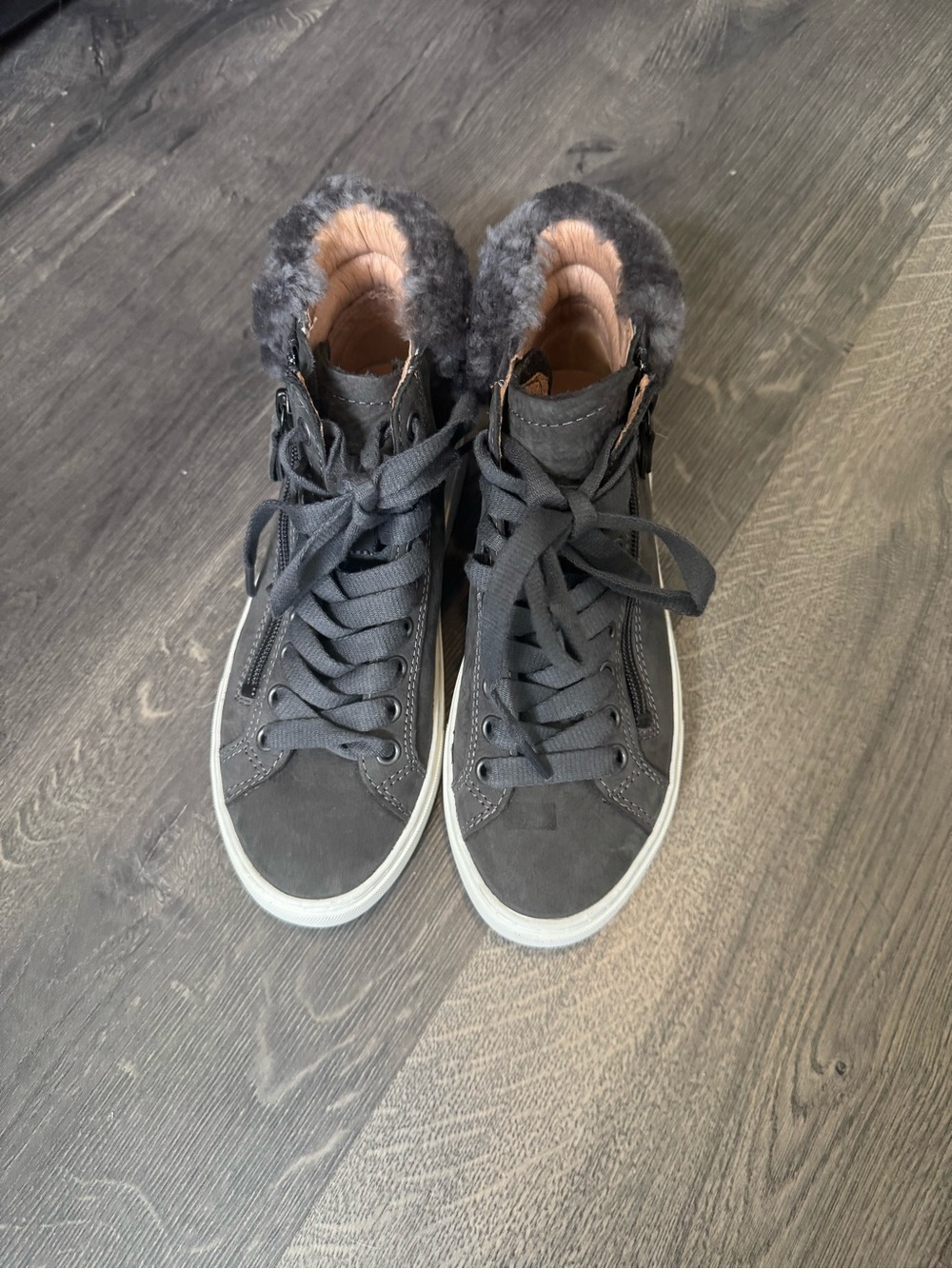NWOT UGG Women's Charcoal Gray Shearling-Lined High-Top Sneakers - Picture 2 of 6